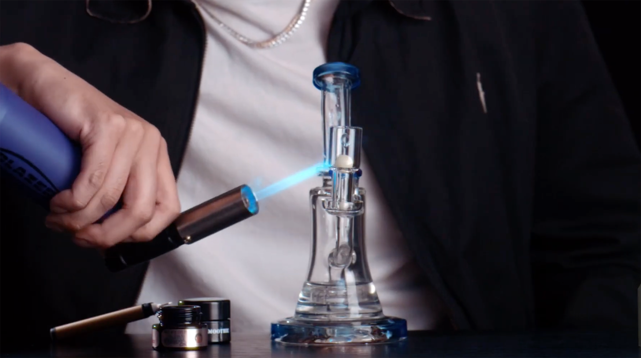 What is a Dab Rig & What Is a Dab Rig used for? | Puffco